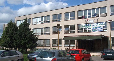 Vstup do Združenej strednej školy